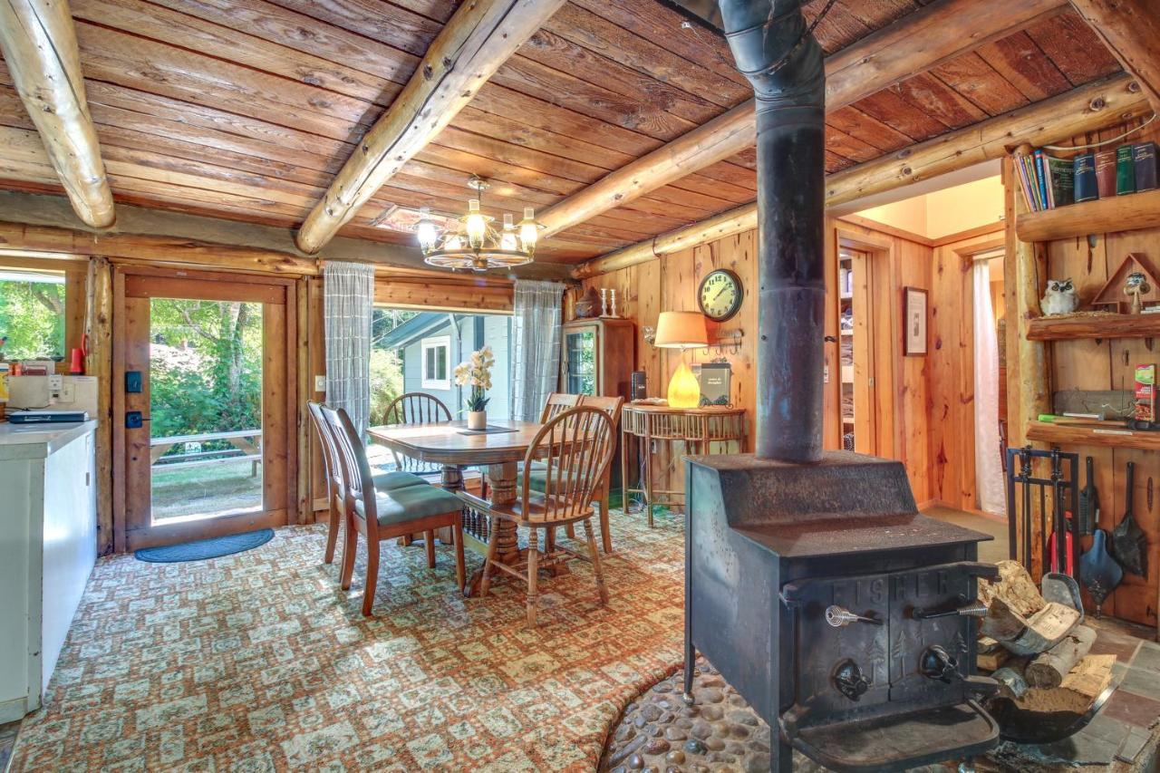 Rustic Bandon Log Cabin On 5 Acres Of Woodlands! Εξωτερικό φωτογραφία