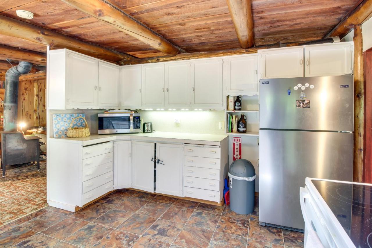 Rustic Bandon Log Cabin On 5 Acres Of Woodlands! Εξωτερικό φωτογραφία